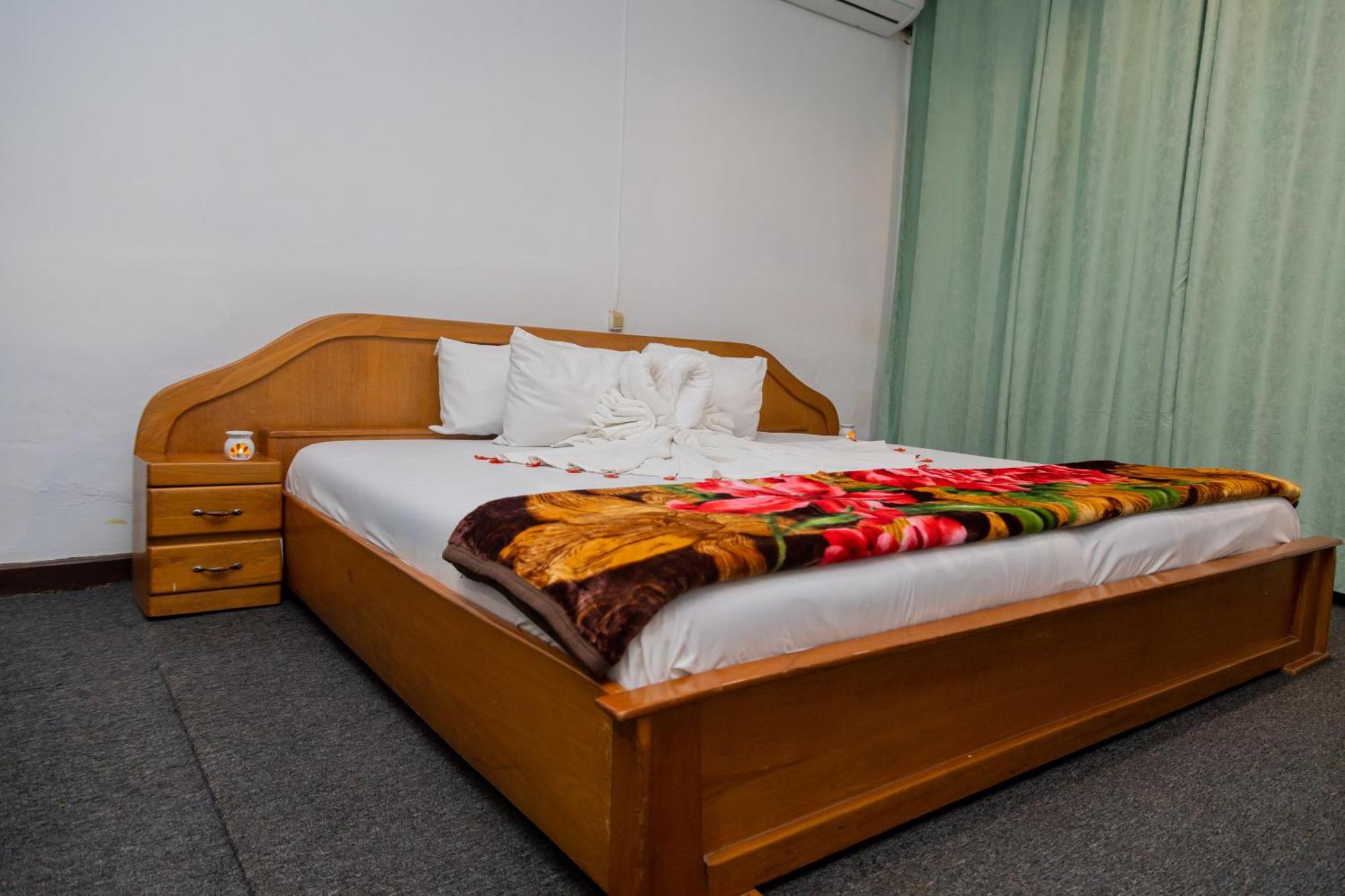 Samaritan Villa Resort And Conference Center Kumasi Bagian luar foto